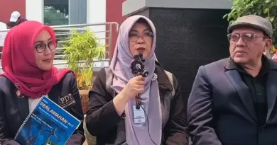 Tak Hadiri Sidang, Jokowi Dinilai Ingkari Ucapannya, Pengacara Dokter Tifa: Kami Mencium Indikasi Skenario
