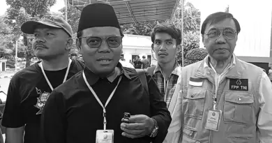 Jokowi Penjarakan Orang Padahal Ijazahnya Tidak Ditunjukkan, Gus Nur Kritik Kejanggalan Sistem Hukum di Indonesia
