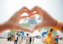 Weekend Pecah di PIK2! Piknik Sore Berubah Jadi Karaoke Massal Sunset di Pantai 2026