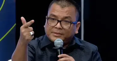 Denny Indrayana: Kita Dikadali dengan Syarat Pendidikan yang ‘Menggibran’
