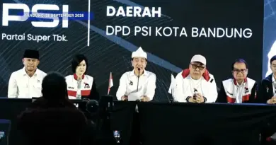 Adu Pernyataan Jokowi Vs Adi Prayitno, Banyak yang Takut dengan PSI, Sindir PDIP?