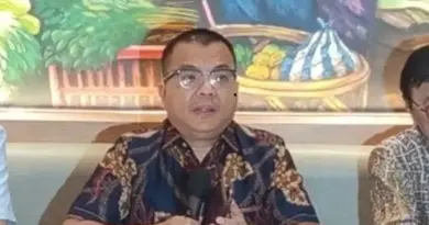 Gugatan Syarat Pendidikan Gibran Disebut Telat 905 Hari, Denny Indrayana: Tak Ada Terlambat untuk Kedaulatan Rakyat