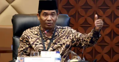 Ray Rangkuti Heran Lihat Gibran Tidak Dibela Partai Pengusung: Memang Kurang Harmonis Istana Ini