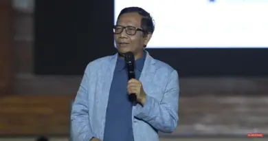 Beri Penilaian 4 dari 10 untuk 2 Tahun Masa Pemerintahan Prabowo-Gibran, Mahfud MD: Harus Ngulang Ujiannya Dulu