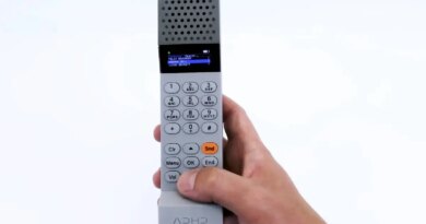 ADHD One, Hape Retro yang Cuma Bisa Telepon • Jagat Gadget