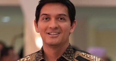 Wabup Indramayu Syaefudin Ditahan Kasus Korupsi Rp18,7 M, Lucky Hakim Minta Maaf ke Pemilih